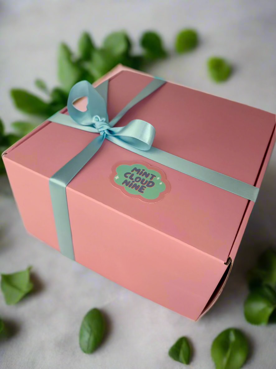 MYSTERY CLOUD NINE GIFT BOX